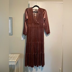 *NWOT* New Knox Rose Velvet Maxi Dress - Rose Pink size L